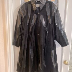 Dero Enterprises by Rocco Black Suede & Faux Snakeskin Coat Small